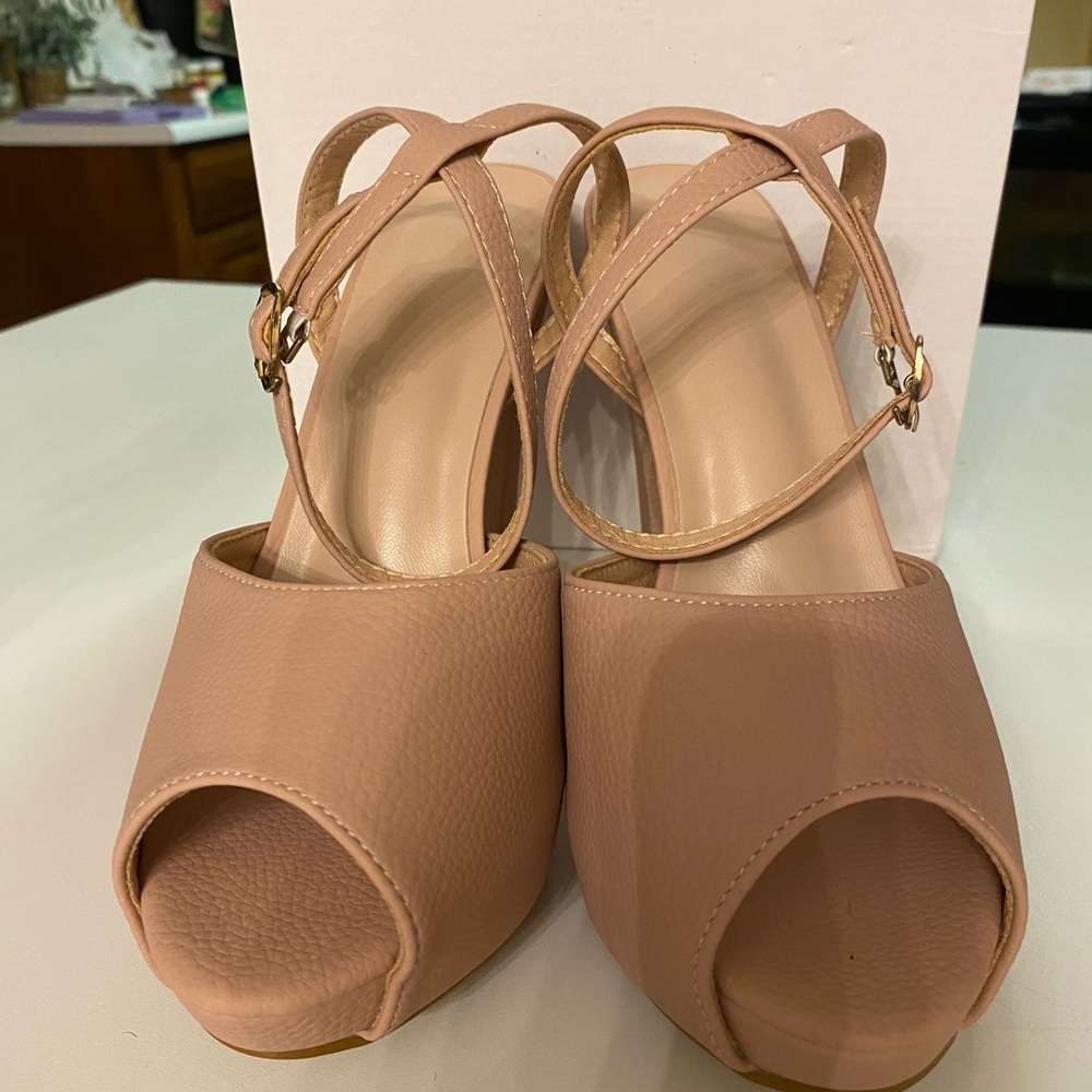Elegant Pink Women's Heels